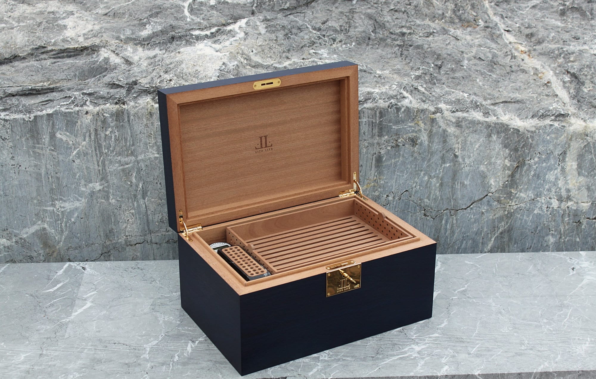Luxury humidor collections Humidor boxes with real marble